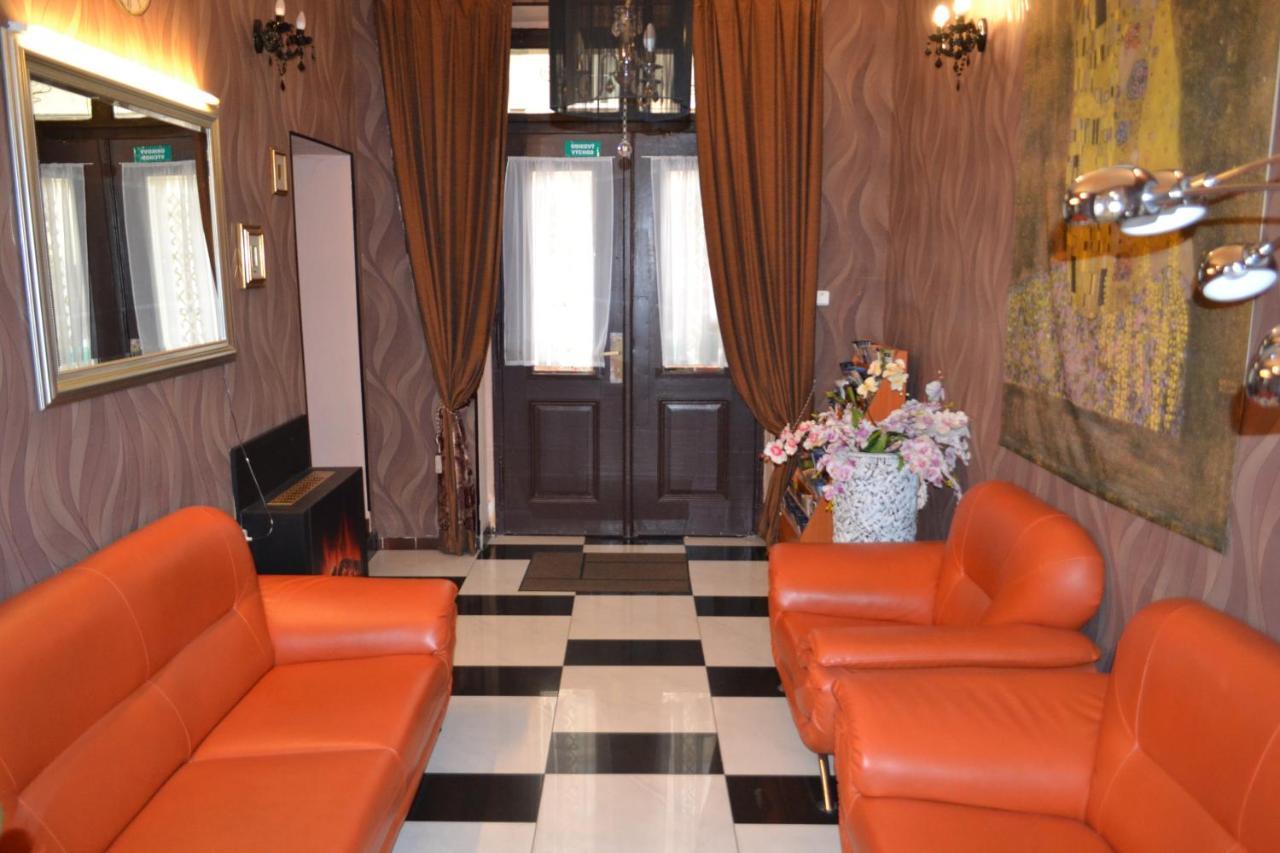 Aladin Praha Hotel Luaran gambar