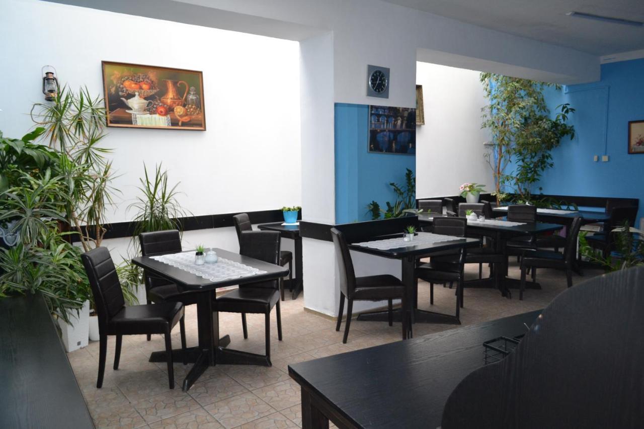 Aladin Praha Hotel Luaran gambar