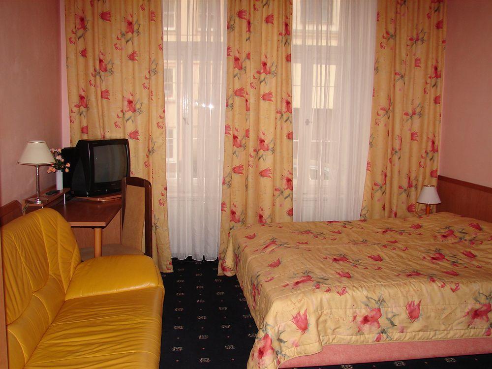 Aladin Praha Hotel Luaran gambar
