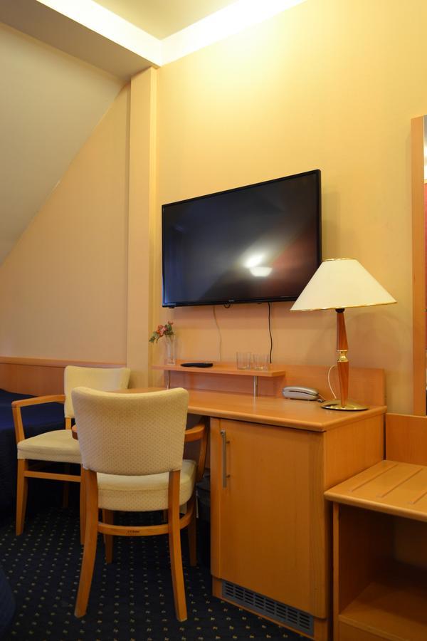 Aladin Praha Hotel Luaran gambar