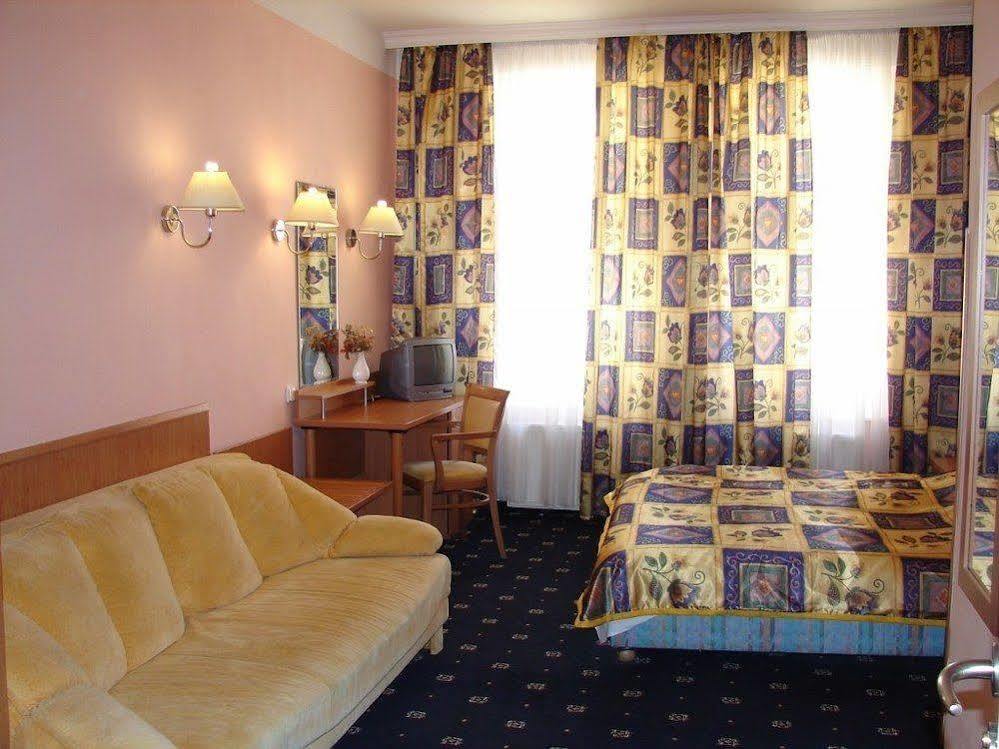 Aladin Praha Hotel Luaran gambar