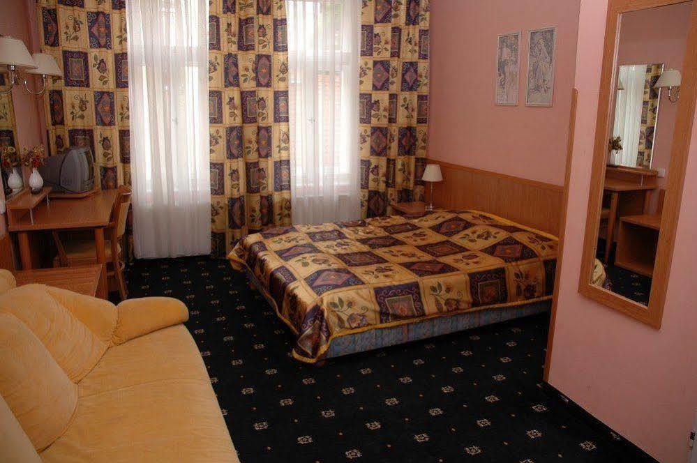 Aladin Praha Hotel Luaran gambar